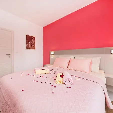 Petra Villa Kaštelir