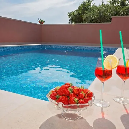 Petra Villa *